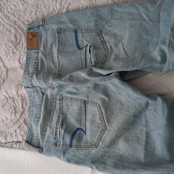 Distressed jeans size 4 - Picture 3 of 3